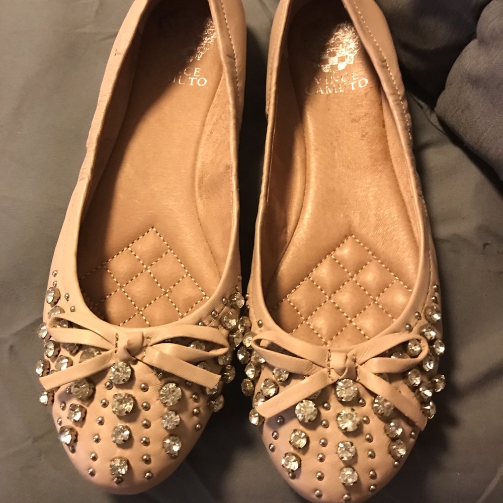Vince Camuto flats